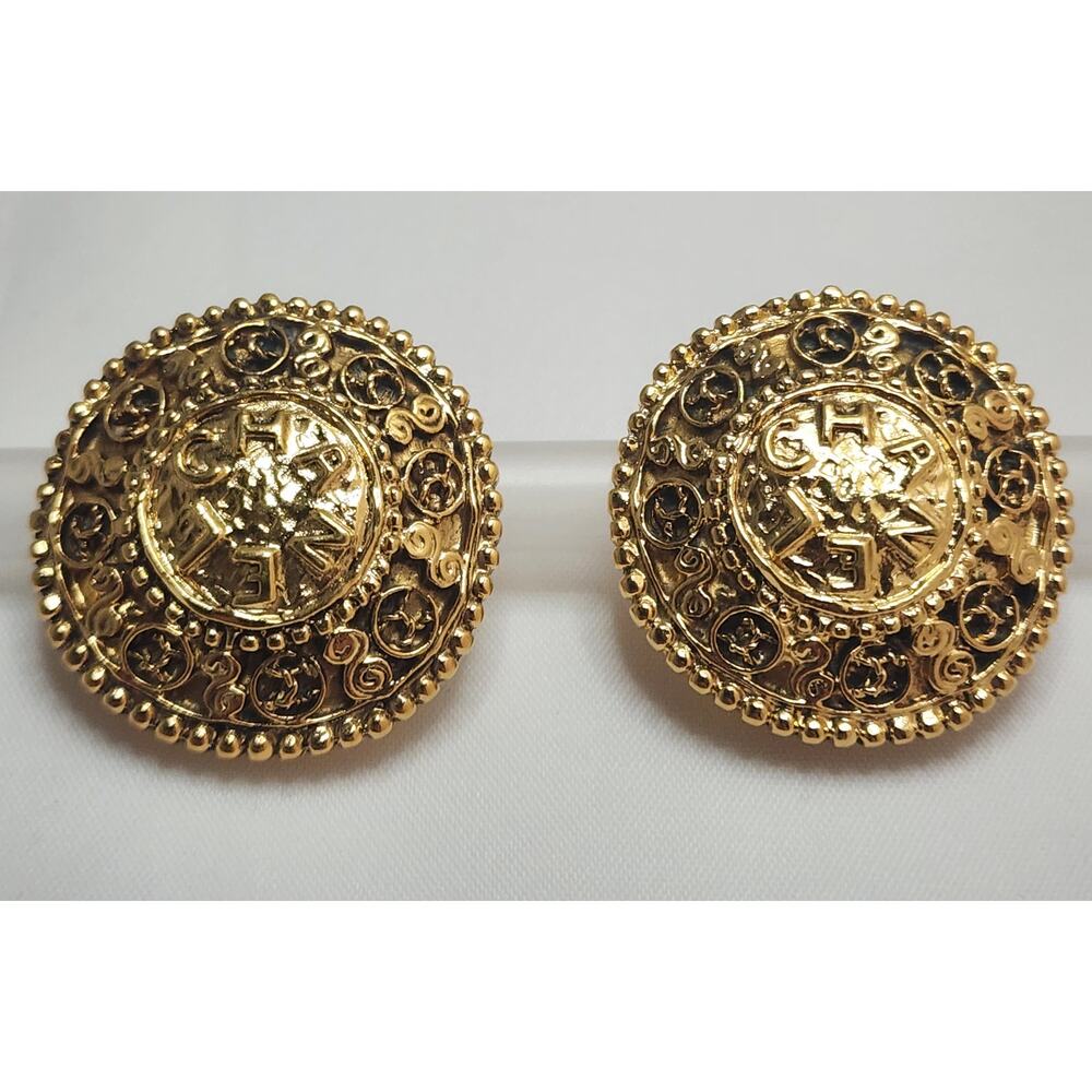 US BASED Authentic Vintage Oversized CHANEL CC Clip On Earrings w Gift Bag